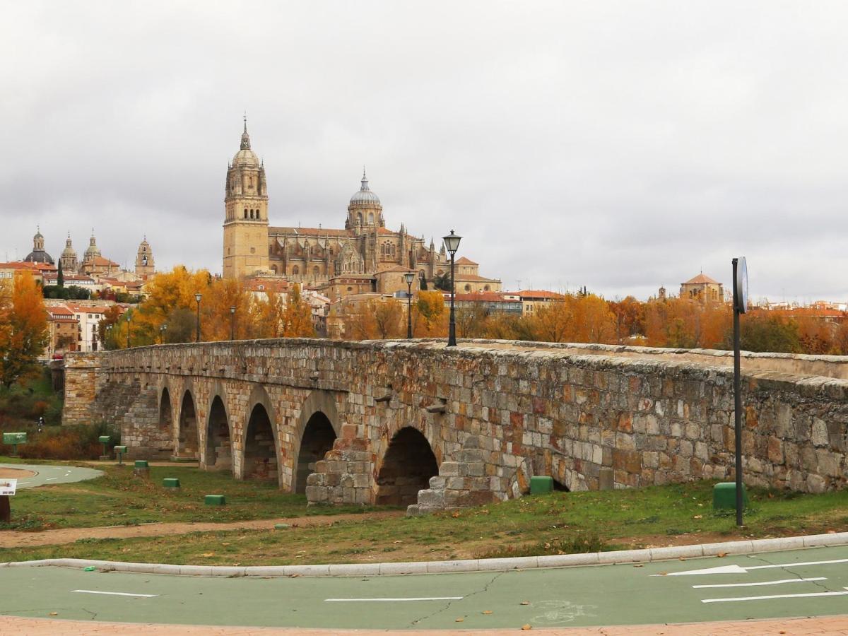 Apartamentos Turisticos Puente Romano Portal 4 Bajo -A Саламанка Стая снимка